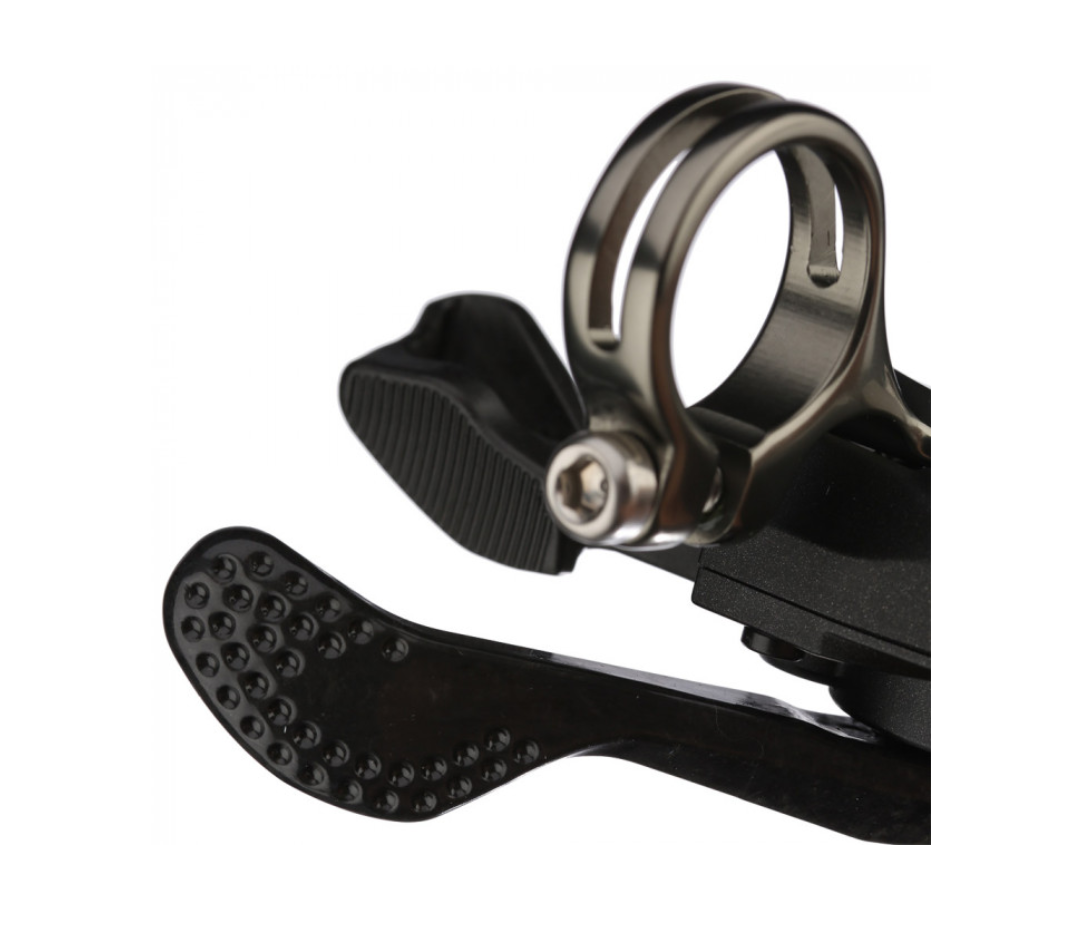 Bouton de manchette pour un Happy Hour de folie Bouton de manchette pour un Happy Hour de folie